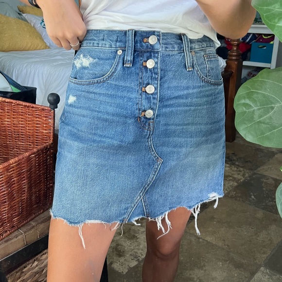 Madewell Rigid Denim A-Line Mini Skirt in Lakeline - Picture 3 of 11